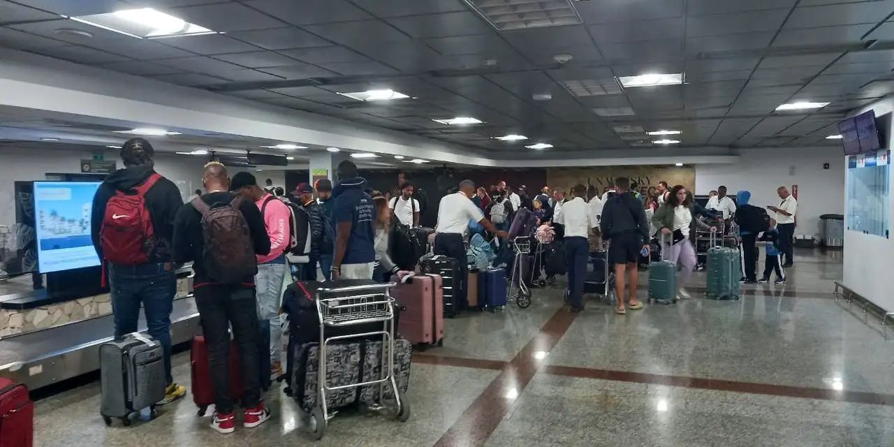 En este momento estás viendo Quejas de pasajeros con aerolíneas por sobreventas de vuelos