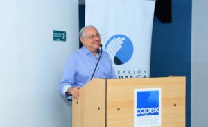 Lee más sobre el artículo Empresario Miguel Lama presenta programa de actividades por el 50 aniversario de la Corporación Zona Franca