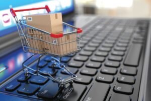 Lee más sobre el artículo Tiendas renuevan sus ofertas ante competencia del comercio electrónico