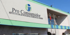 Lee más sobre el artículo Envasadoras de agua acuerdan con Pro Consumidor proteger los botellones de rayos solares en un plazo de 90 días
