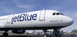 Lee más sobre el artículo JetBlue: Antes del 6 de septiembre, los pasajeros con Blue Basic no podrán llevar equipaje de mano