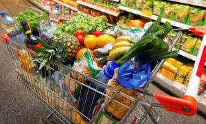 Lee más sobre el artículo Comerciantes rechazan alza de precios y reclaman al Gobierno