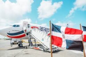 Lee más sobre el artículo Arajet marca un hito histórico: primer vuelo con tripulación 100% dominicana