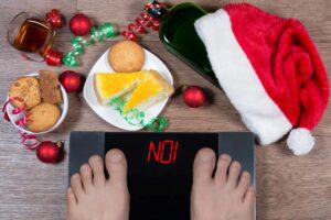 Lee más sobre el artículo Cardiólogo sugiere evitar excesos de comidas y bebidas durante navidades