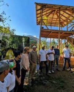 Lee más sobre el artículo El Palero inaugura puente peatonal y miradores para impulsar el ecoturismo