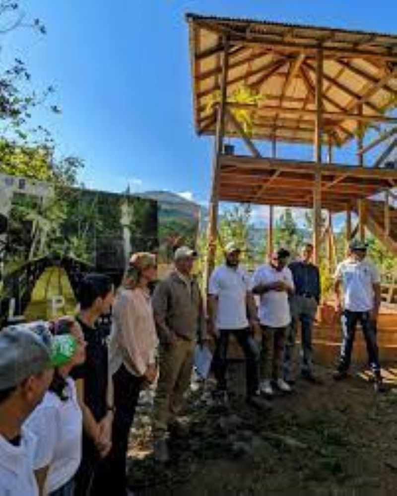 En este momento estás viendo El Palero inaugura puente peatonal y miradores para impulsar el ecoturismo