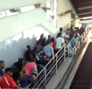 Lee más sobre el artículo Urge la Opret  intervenga la estación Gregorio Urbano Gilbert por las quejas de los usuarios