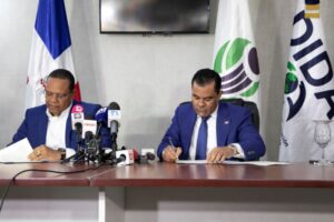 Lee más sobre el artículo Pro Consumidor y DIDA firman acuerdo paraproteger a ciudadanos sufren engaños en sistema de salud