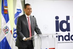 Lee más sobre el artículo EDITORIAL: GUIDO Y LA APERTURA A NUEVAS EMPRESAS DE TELECOMUNICACIONES PARA UN MEJOR SERVICIO A LOS CONSUMIDORES