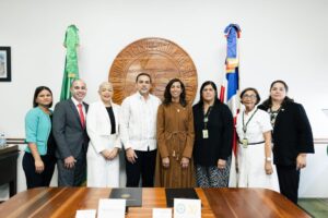 Lee más sobre el artículo VoiceTeam y UTESA firman convenio para impulsar desarrollo profesional y académico de estudiantes y colaboradores