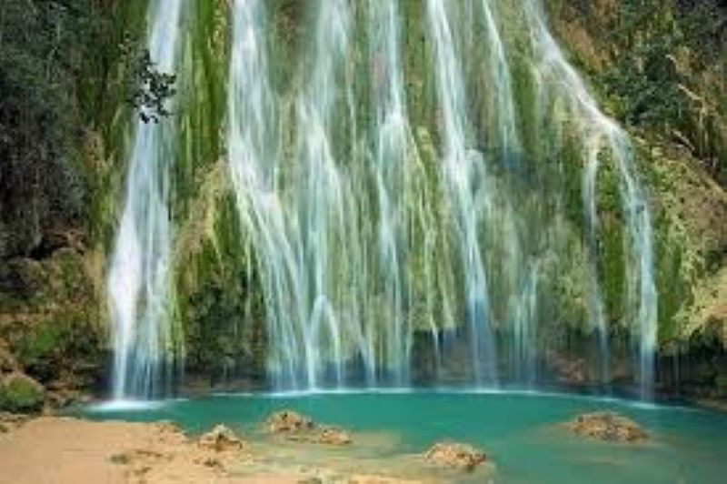 En este momento estás viendo Descubre la mágica experiencia del Salto del Limón esta Semana Santa