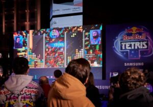 Lee más sobre el artículo Llega Red Bull Tetris® a República Dominicana: arranca el torneo global con una final jugable en el cielo de Dubái