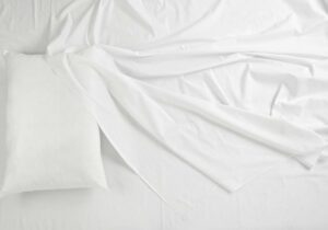 Lee más sobre el artículo ¿Cada cuánto hay que cambiar las sábanas para proteger la salud?