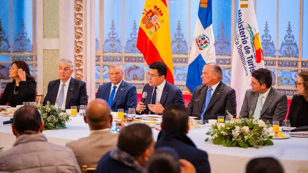 En este momento estás viendo RD logra acuerdos en FITUR por más de RD$885 mil millones