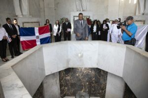 Lee más sobre el artículo Eddy Alcántara: “Pro Consumidor se consolida entre lasinstituciones más transparentes y confiables del Estado”