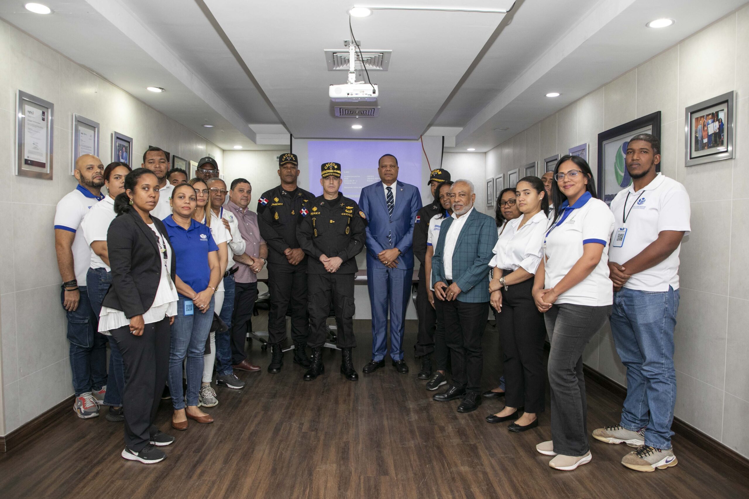 En este momento estás viendo Pro Consumidor y CECCOM refuerzan controles para prevenir bebidas adulteradas durante la Semana Santa