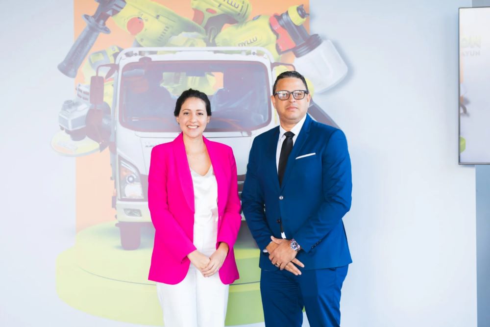 En este momento estás viendo Bellón realiza iniciativa comercial junto a Ozama Trucks y Dyllu en reconocimiento a sus clientes