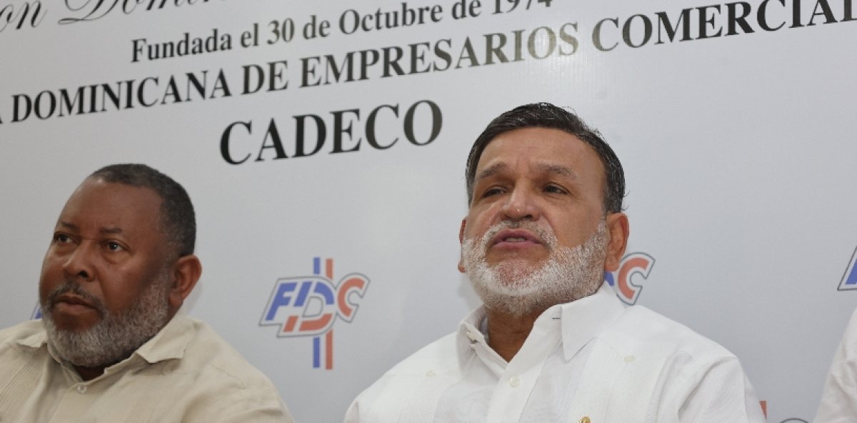 En este momento estás viendo Iván García presidente de la IFDC asegura canasta básica mantendrá estabilidad de precios