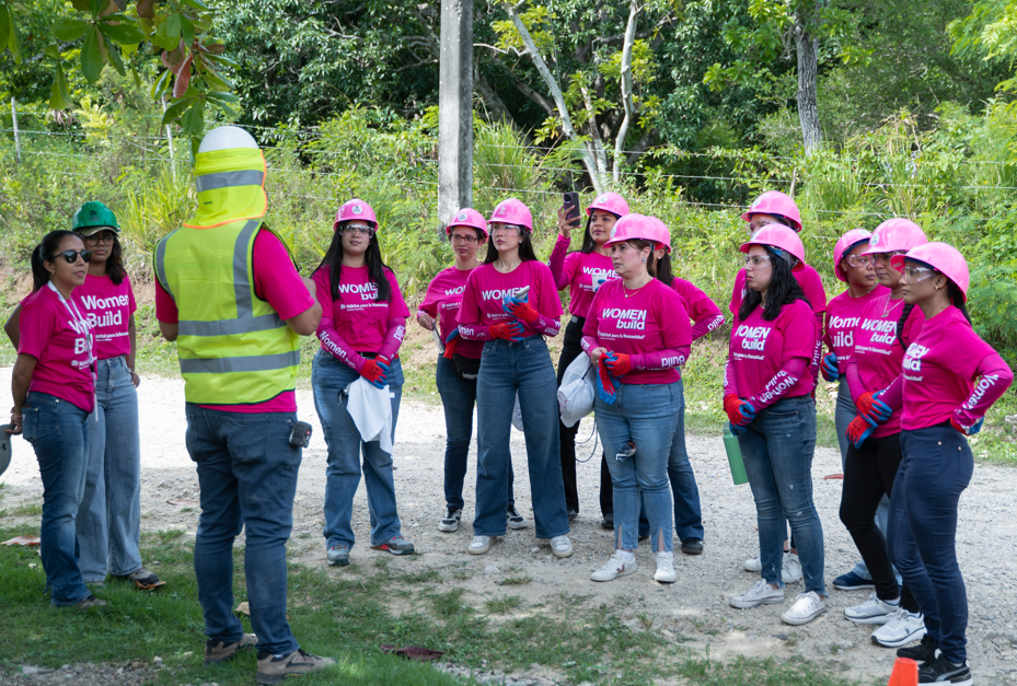 En este momento estás viendo Hábitat para la Humanidad República Dominicana culmina con éxito la cuarta edición de Women Build